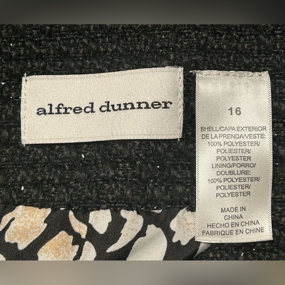 Alfred Dunner Black Over Coat w/Matelic Threading  , Size 16 - Picture 7 of 10